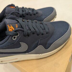 Nike Air Max 1 Essential Dark Obsidian Grey 2012 Size 8 Brand New 537383-420